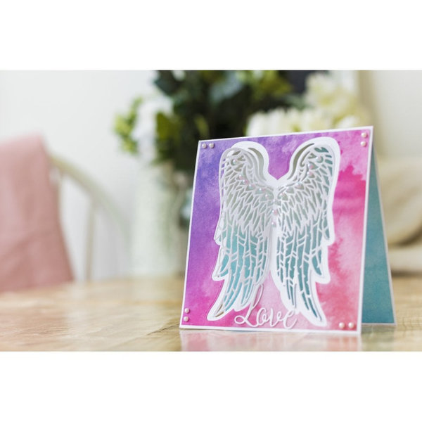 Gemini Create-a-Card - Cut on Edge - Graceful Wings (Sierlijke Vleugels)